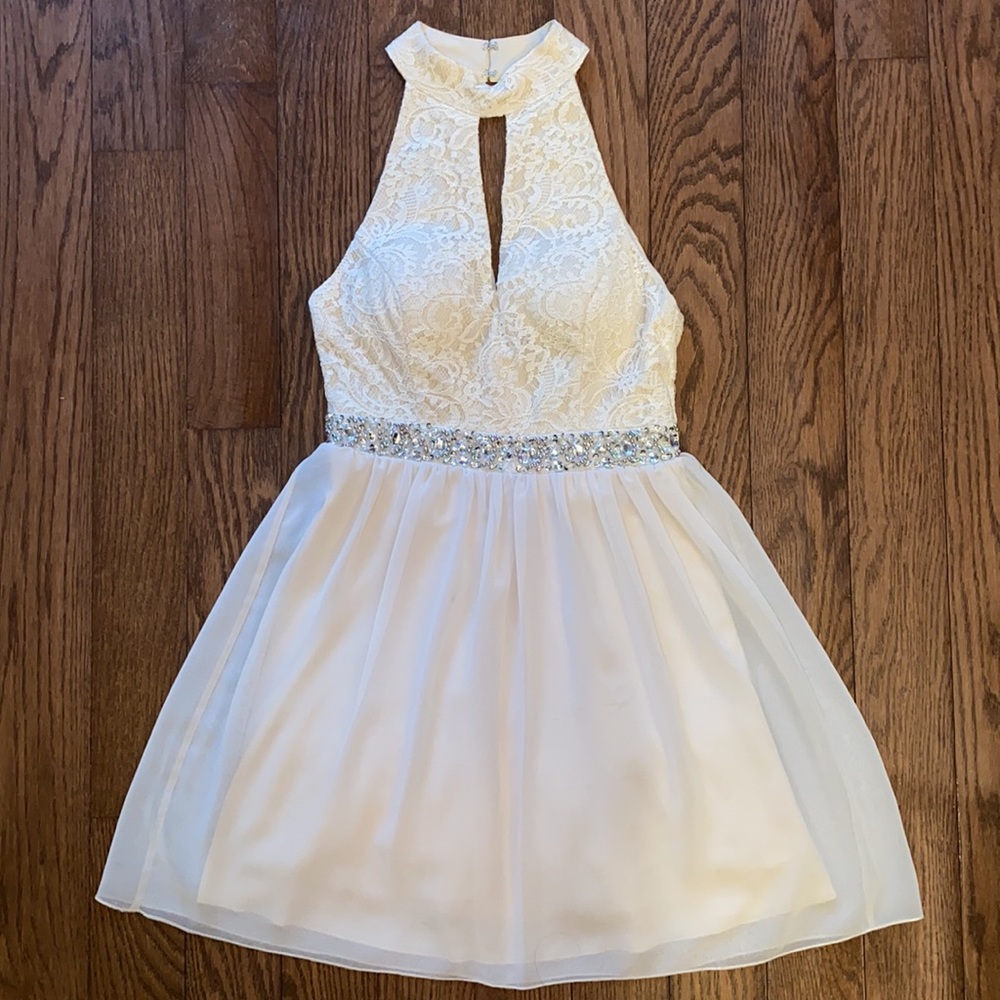 Girls speechless cream dress size 3